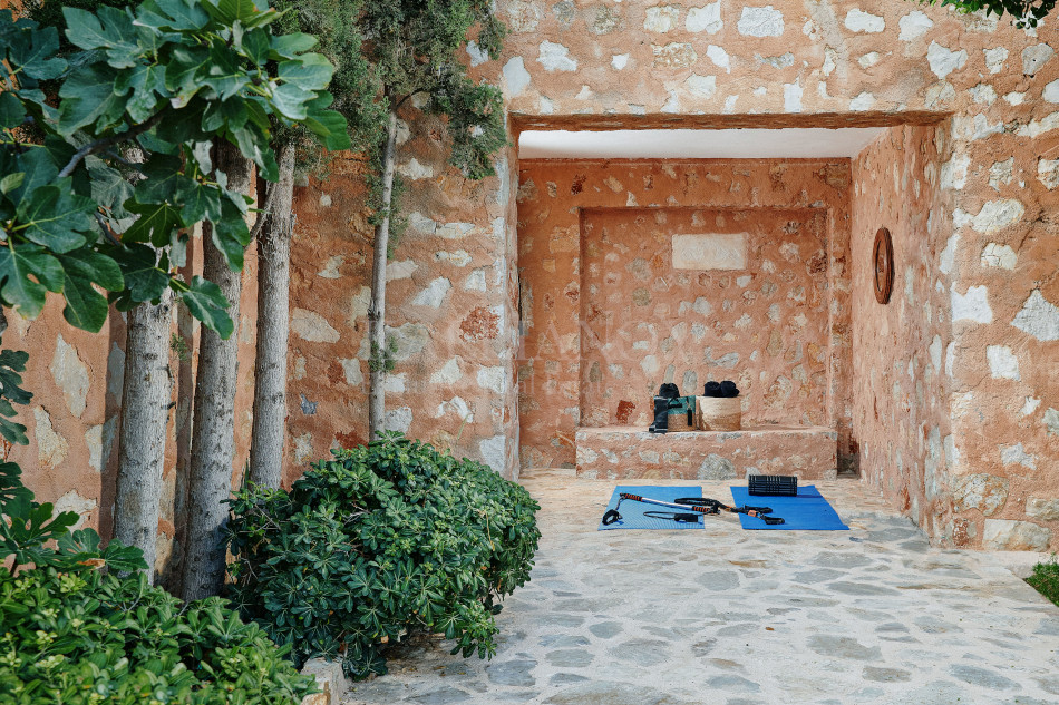Vice Versa / Visual Storytellers photographing Villa Halioussa in Porto Heli