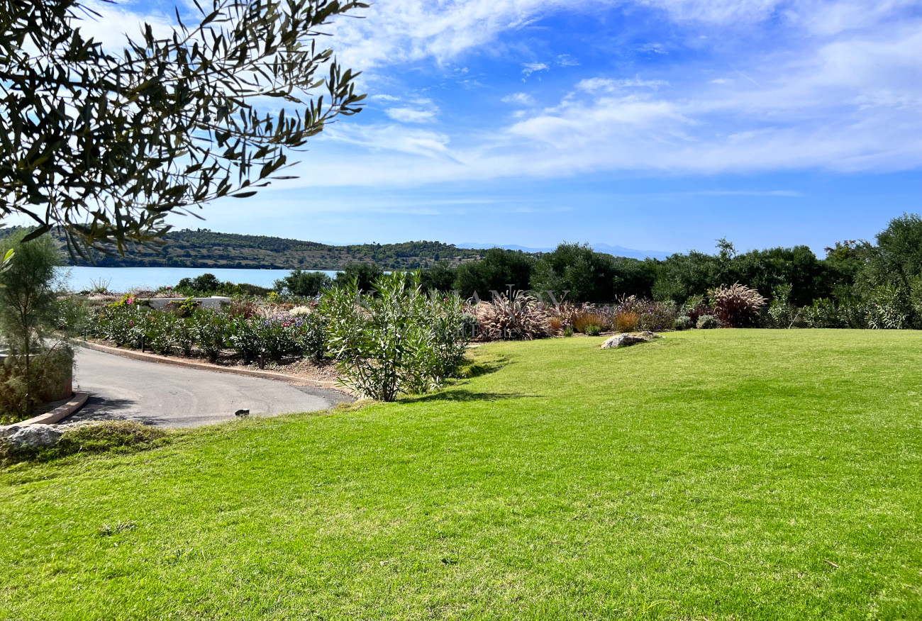 Villa Magic Lake