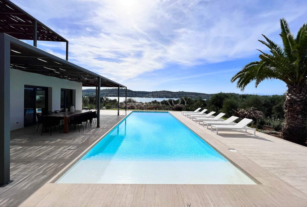 Villa Magic Lake