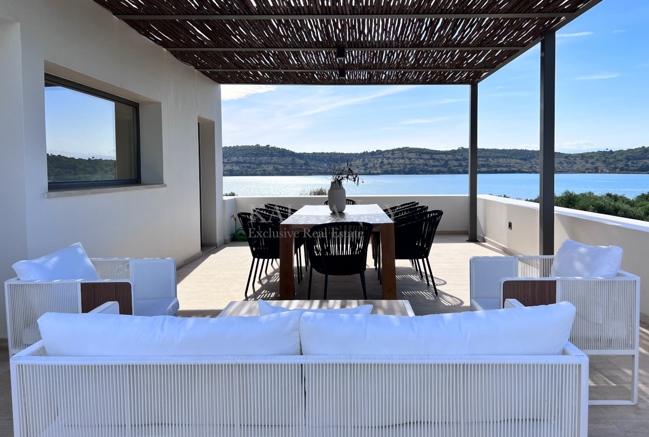 Villa Magic Lake