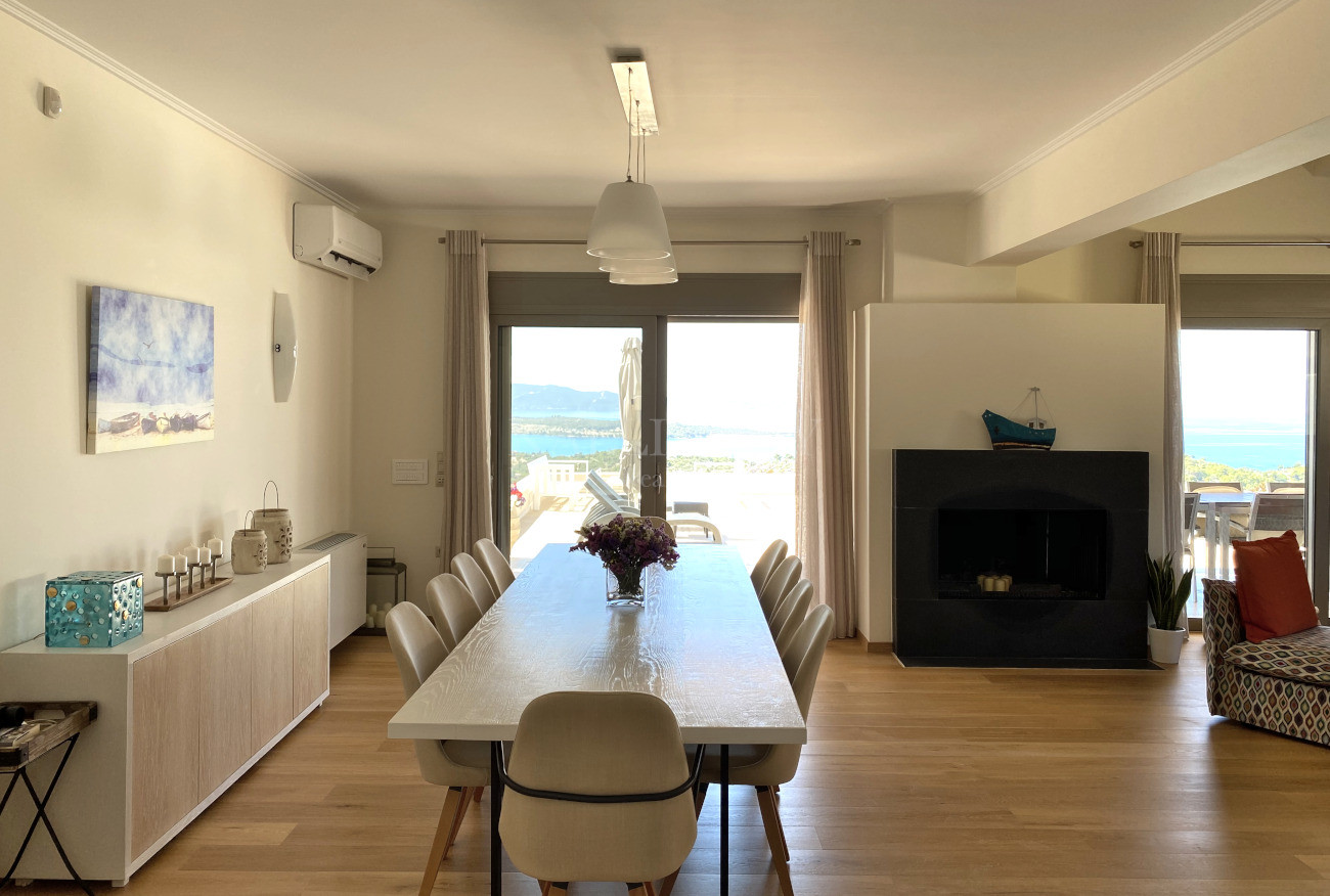 Villa Elements