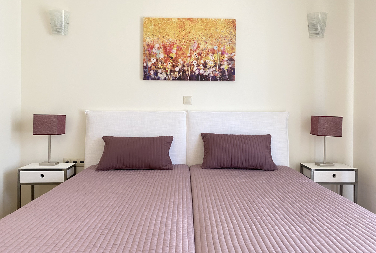 Villa Elements