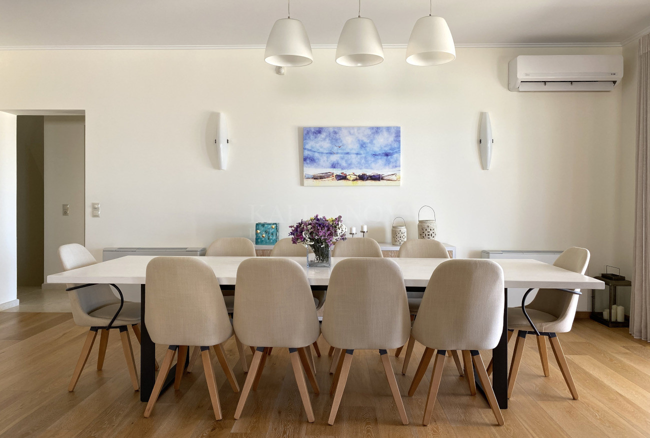 Villa Elements