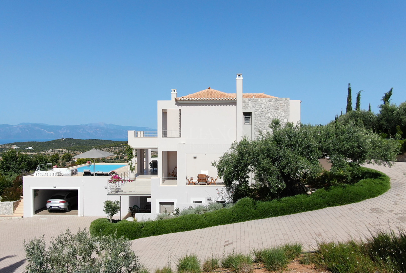 Villa Elements