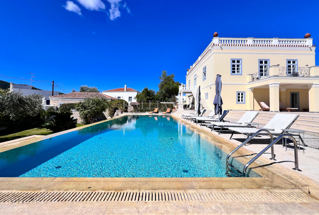 Villa Mansion