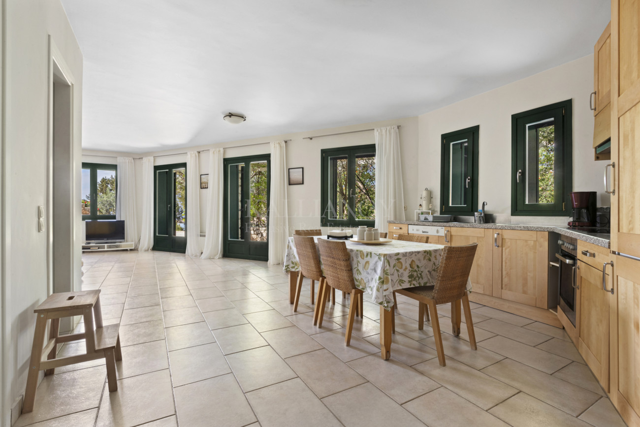 Villa Salty II